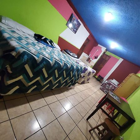 Hotel Kasa Kamelot Quetzaltenango Buitenkant foto