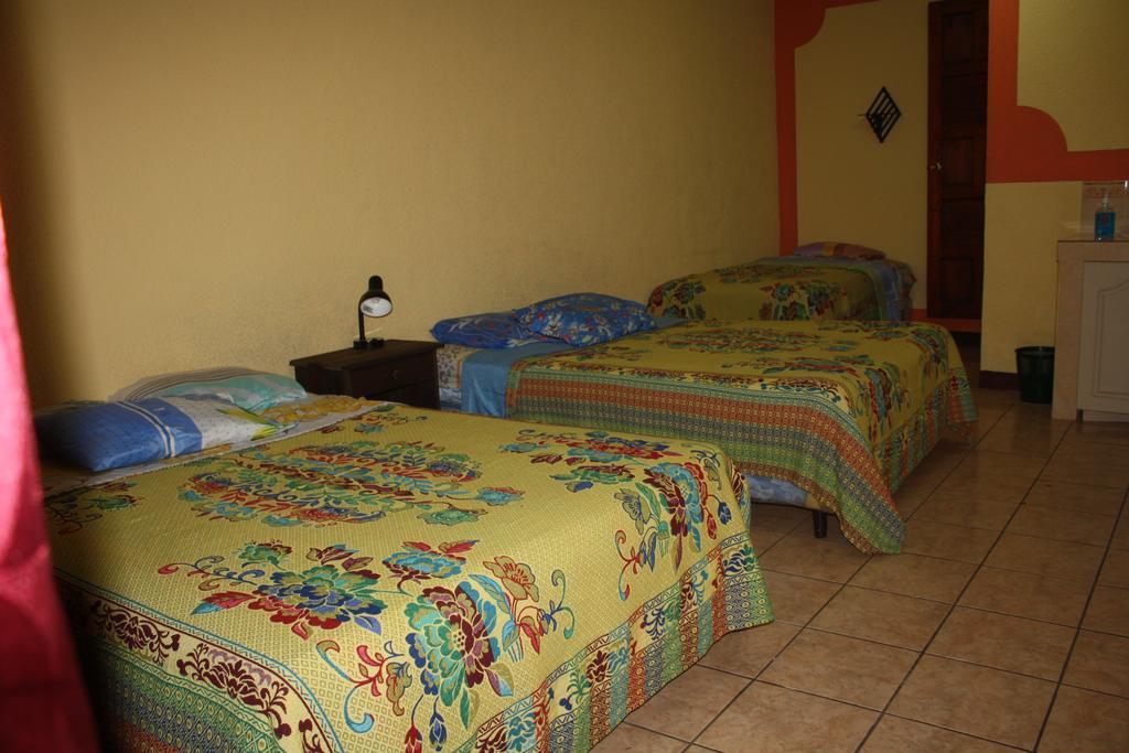 Hotel Kasa Kamelot Quetzaltenango Buitenkant foto