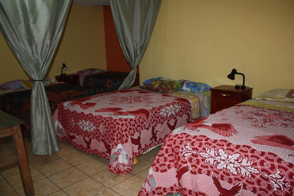 Hotel Kasa Kamelot Quetzaltenango Buitenkant foto