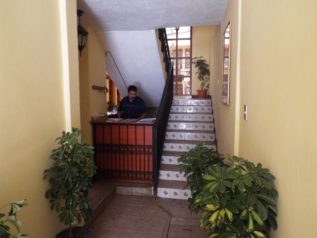Hotel Kasa Kamelot Quetzaltenango Buitenkant foto
