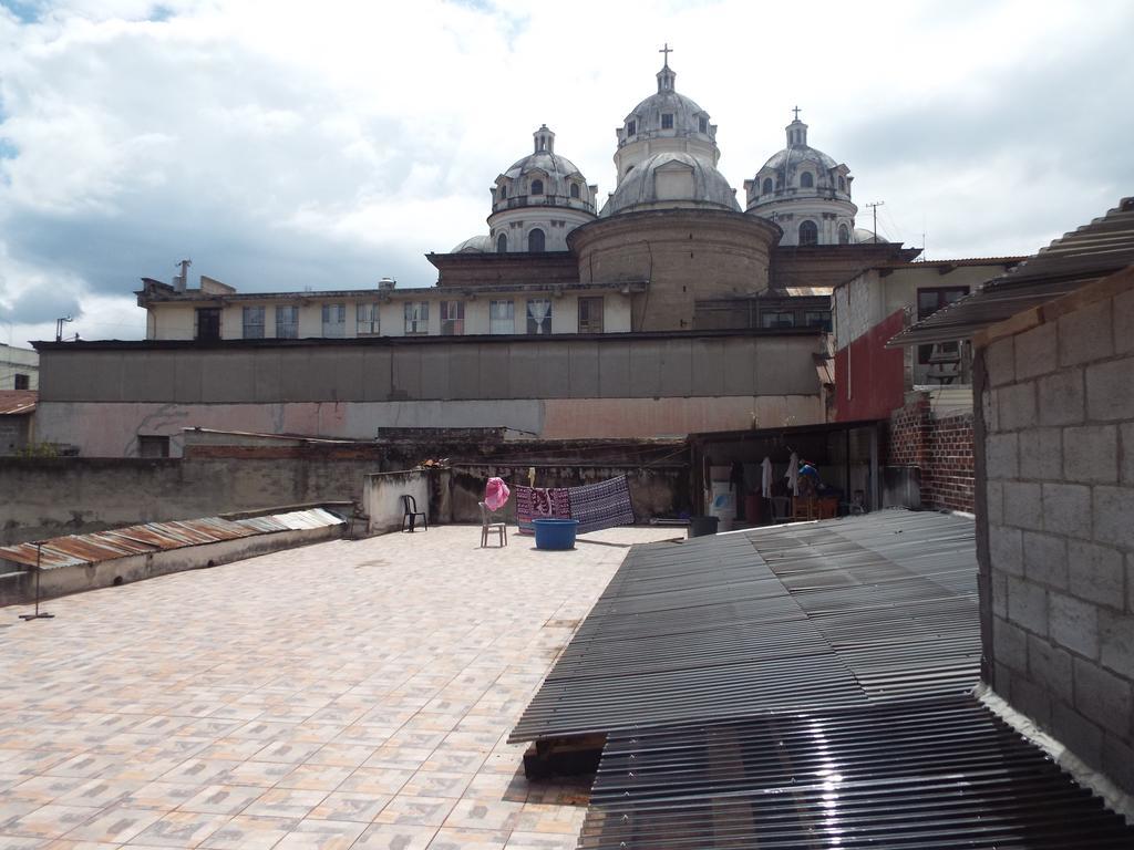 Hotel Kasa Kamelot Quetzaltenango Buitenkant foto