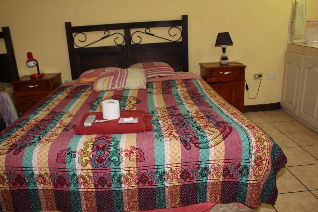 Hotel Kasa Kamelot Quetzaltenango Buitenkant foto