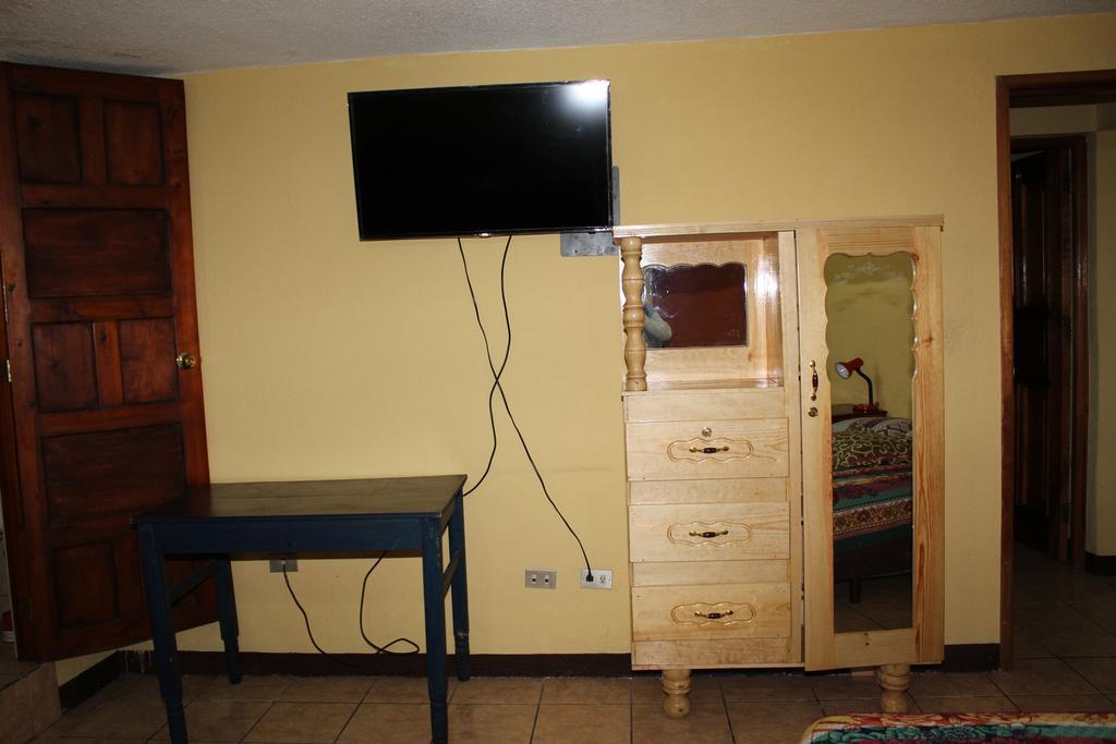 Hotel Kasa Kamelot Quetzaltenango Buitenkant foto