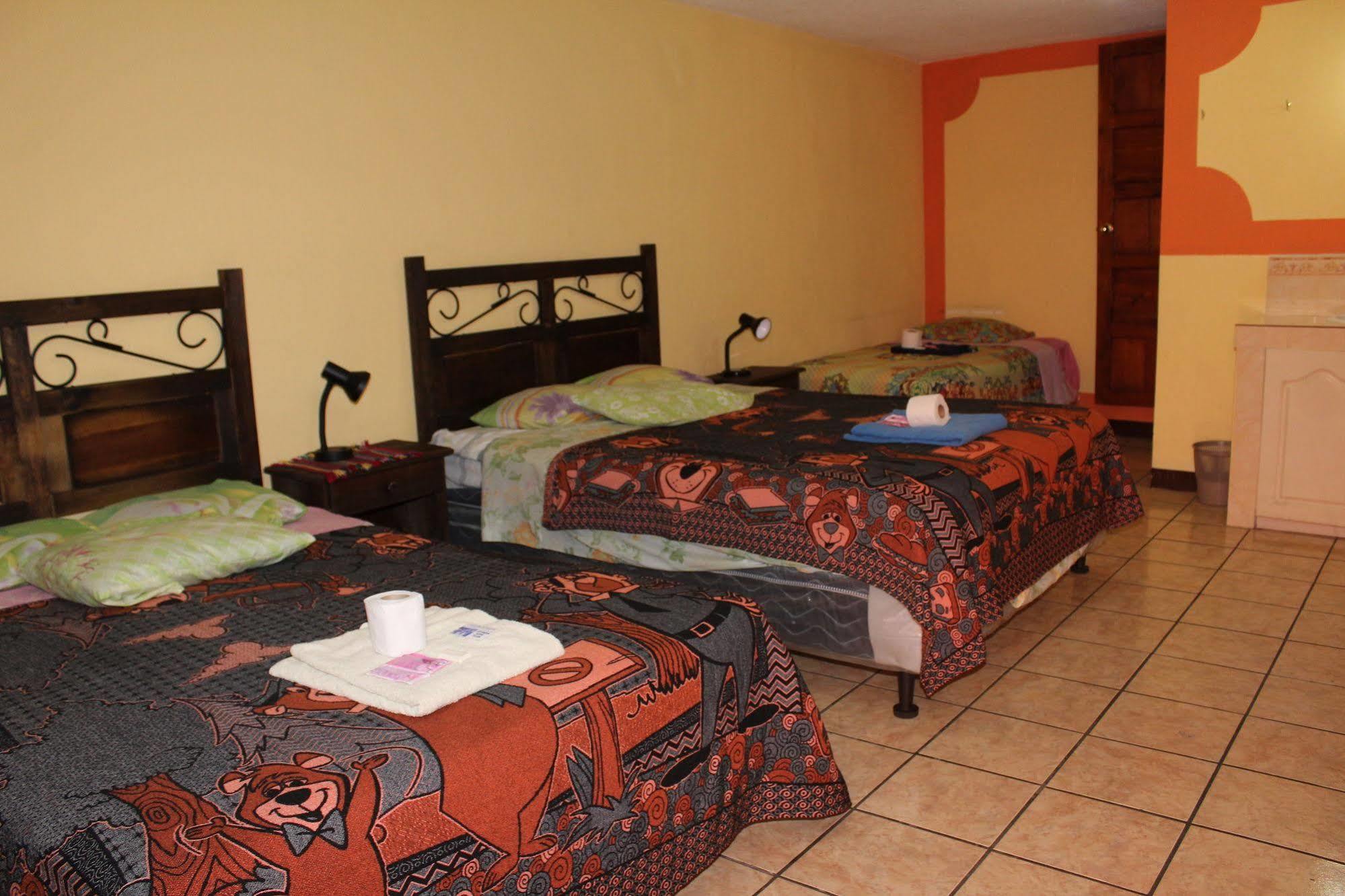 Hotel Kasa Kamelot Quetzaltenango Buitenkant foto