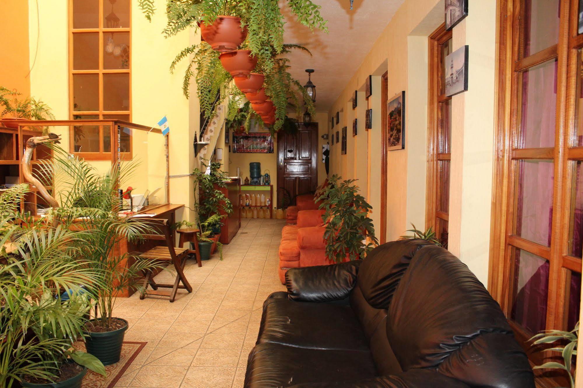Hotel Kasa Kamelot Quetzaltenango Buitenkant foto