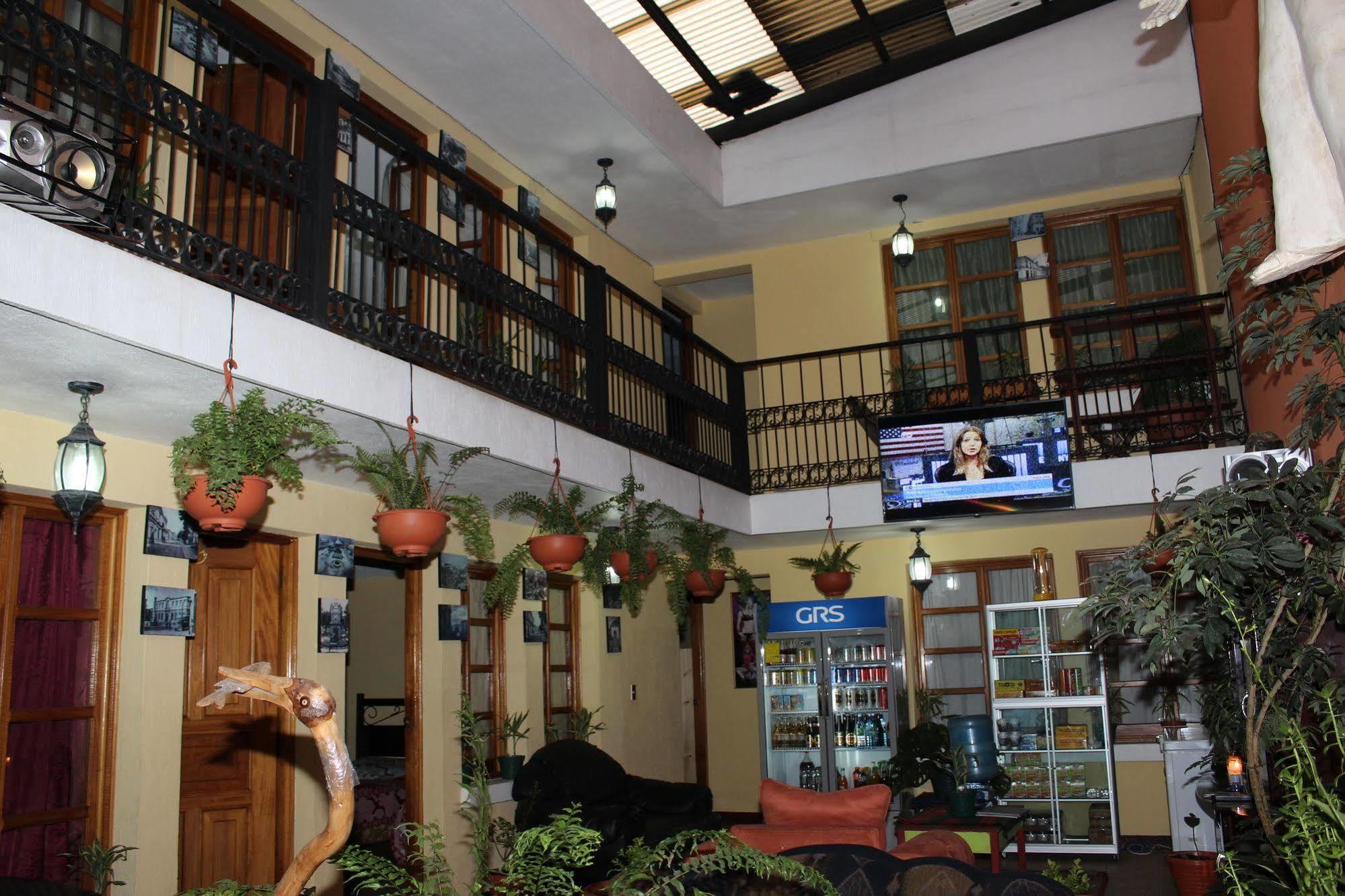Hotel Kasa Kamelot Quetzaltenango Buitenkant foto